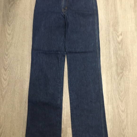 Authentic 1982 Straight Leg Dark Denim Wrangler Jeans - Picture 5 of 6